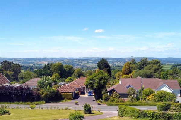 Crewkerne Road, Axminster