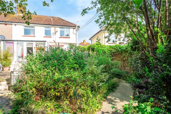 Orchard Crescent, Bridport