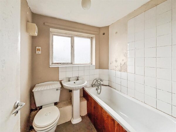 Court Orchard Road, Bridport