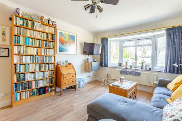 Wellfields Drive, Bridport