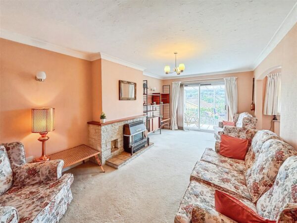 Stuart Way, Bridport