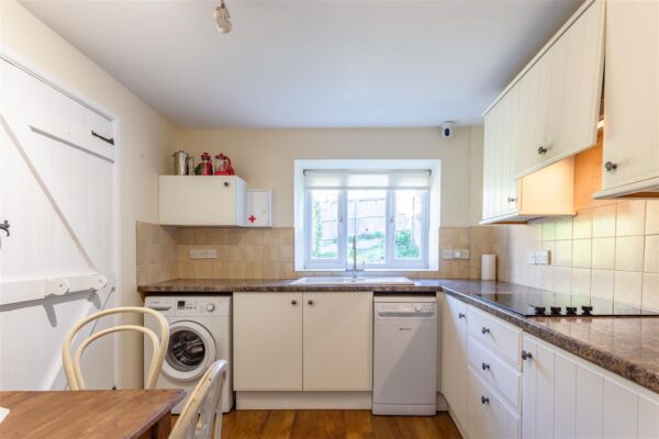 Barges Close, Litton Cheney, Dorchester