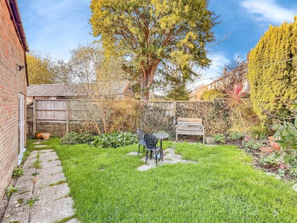 Barges Close, Litton Cheney, Dorchester