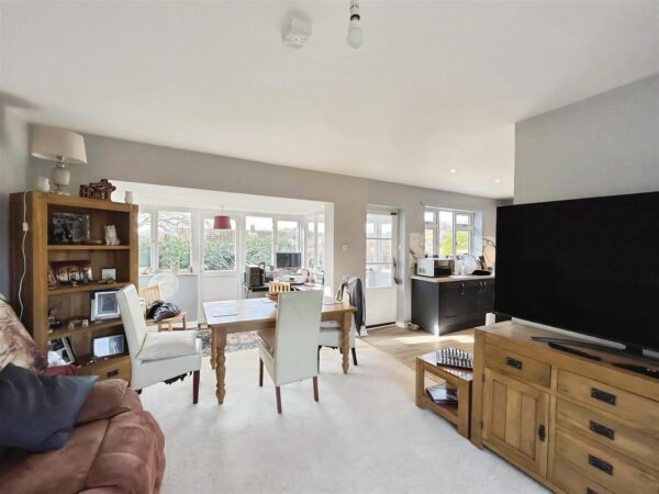 King Charles Way, Bridport