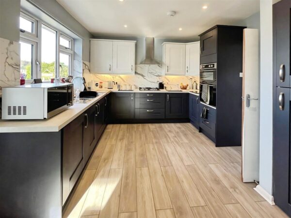 King Charles Way, Bridport