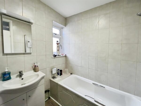 King Charles Way, Bridport