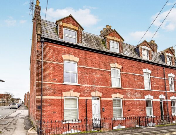 Victoria Grove, Bridport