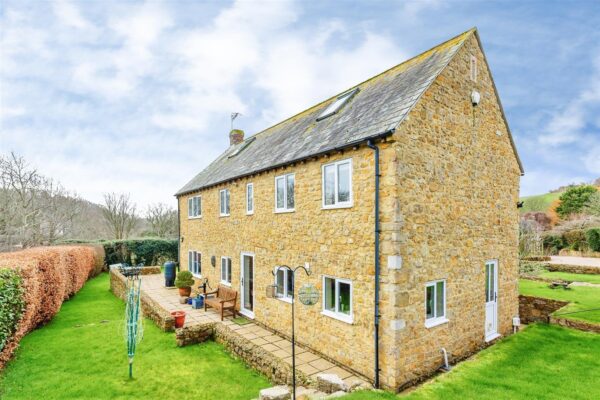 Symondsbury, Bridport