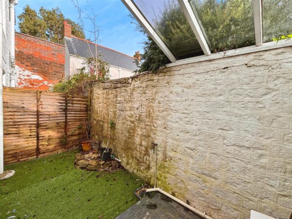 Lily Terrace, St. Michaels Lane, Bridport