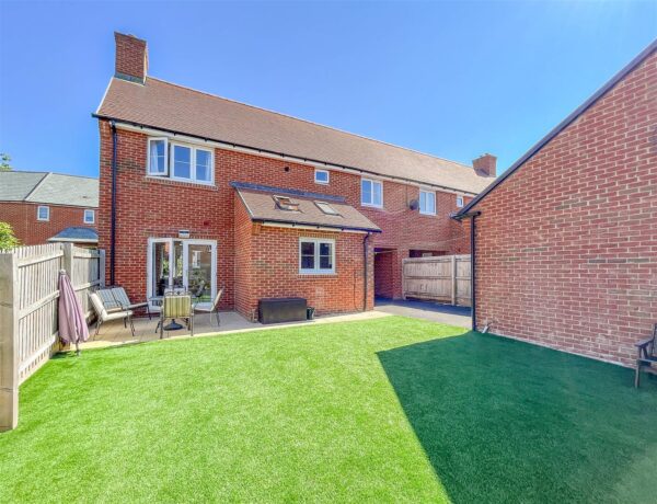 Woodberry Down Way, Lyme Regis