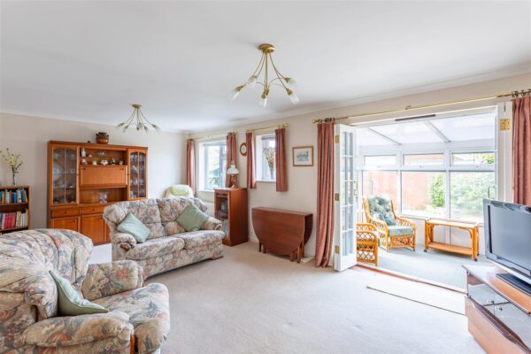 Canterbury Close, Feniton, Honiton