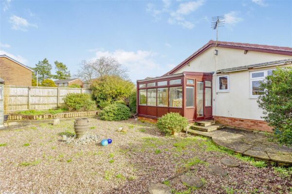 Canterbury Close, Feniton, Honiton