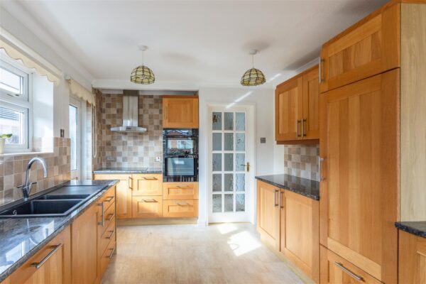 Canterbury Close, Feniton, Honiton