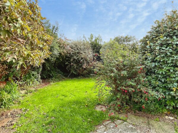 Cordova Gardens, Bridport
