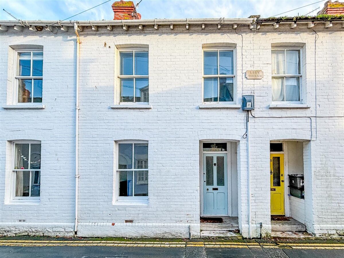 Lily Terrace, St. Michaels Lane, Bridport
