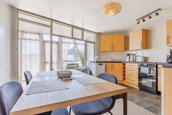 Kingfisher Court, West Bay