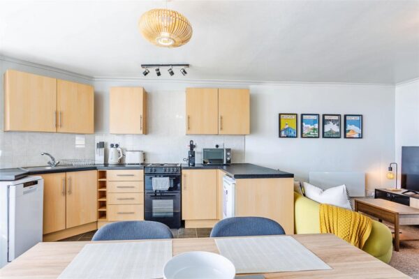 Kingfisher Court, West Bay