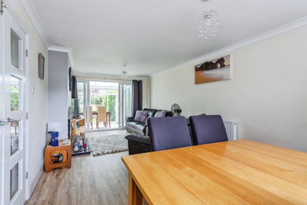 Myrtle Close, Beaminster