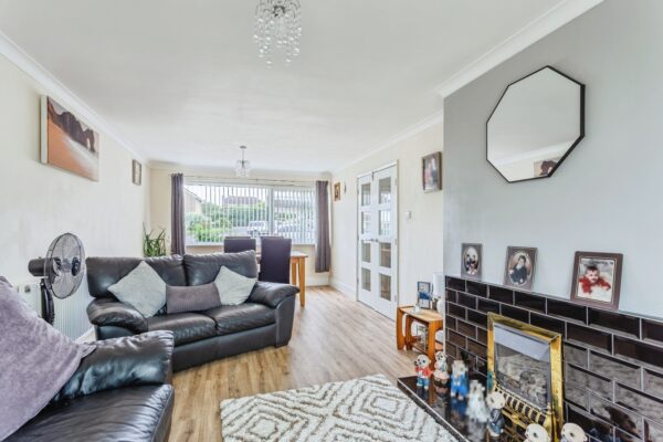 Myrtle Close, Beaminster