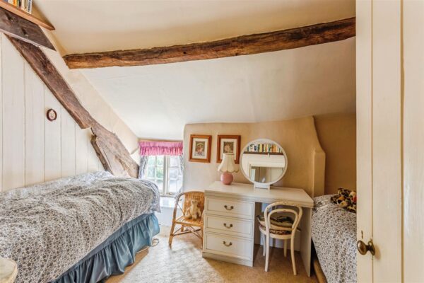 Burton Bradstock, Dorset    For Sale By Auction