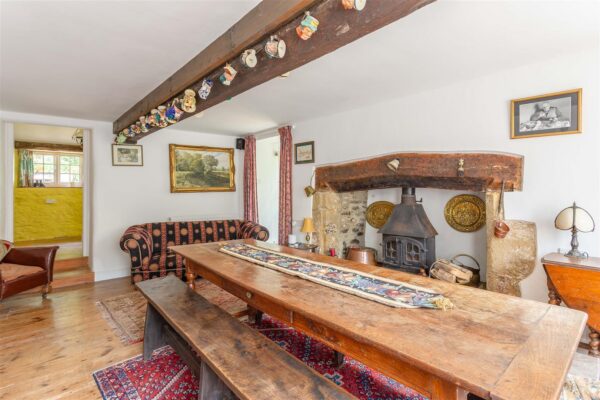 Burton Bradstock, Dorset    For Sale By Auction