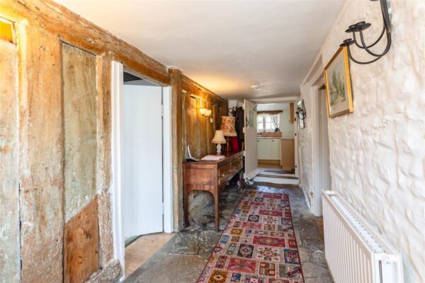Burton Bradstock, Dorset    For Sale By Auction