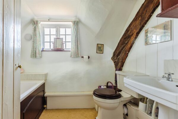 Burton Bradstock, Dorset    For Sale By Auction