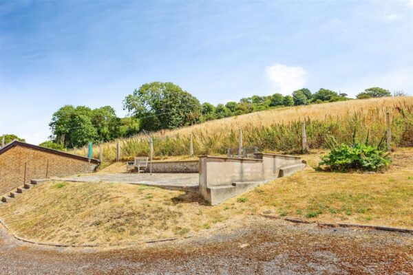 13 Down End Court, Bridport