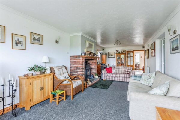 Beach Road, Burton Bradstock