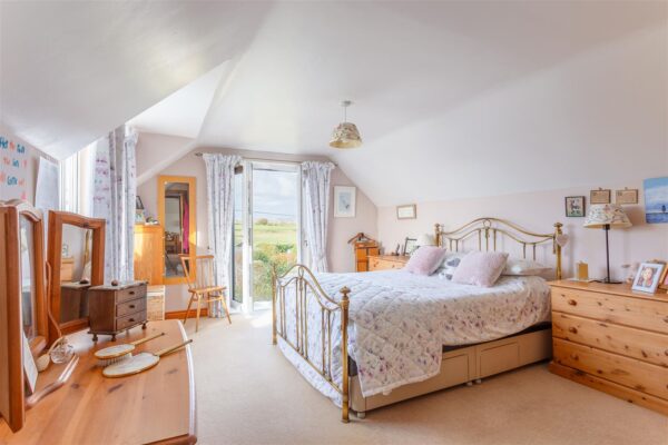 Beach Road, Burton Bradstock
