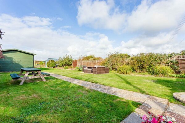Beach Road, Burton Bradstock
