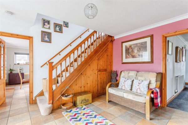 Beach Road, Burton Bradstock
