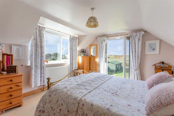 Beach Road, Burton Bradstock